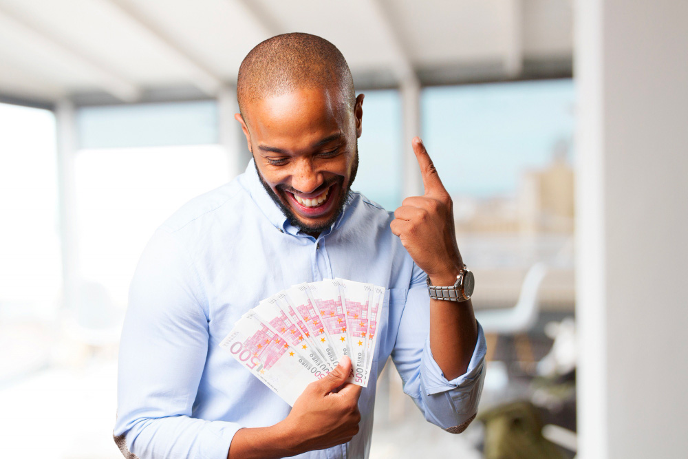 New Ways to Make Money Online in 2025 (No Experience Needed)